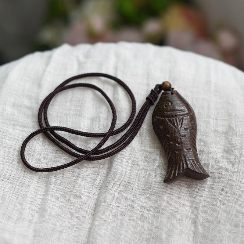 Wild Literary Retro Simple Fish Wooden Necklace – Babakud