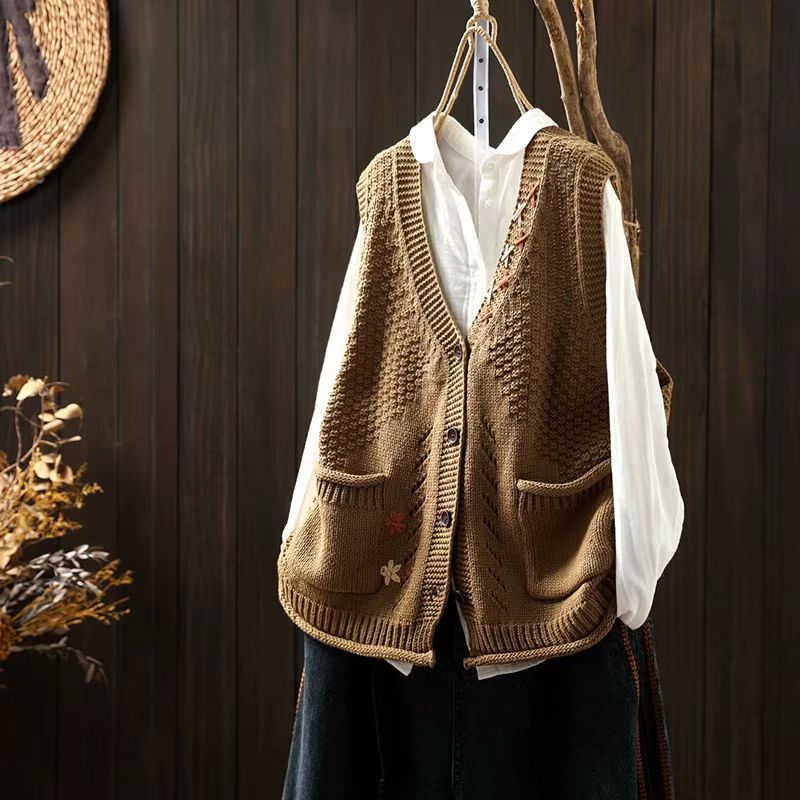 Babakud Women Autumn Embroidered Cotton Knitted Casual Vest