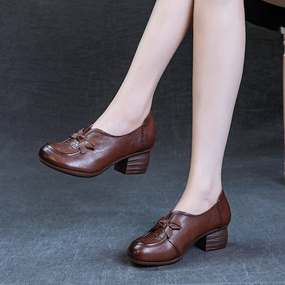 Women Retro Embossed Knot Leather Shoes