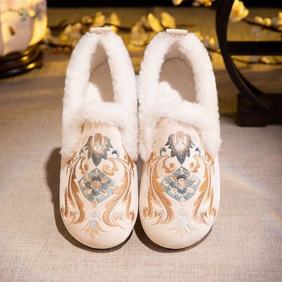 Women Traditional Embroidered Warm Fur-Lined Cotton Cloth Shoes