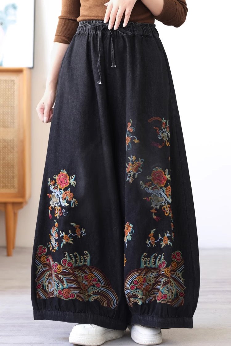 Women Retro Ethnic Style Embroidered Wide- Leg Jeans