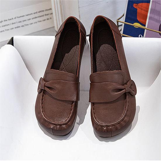 Women Retro Ruffled Soft Soled Slip On Shoes