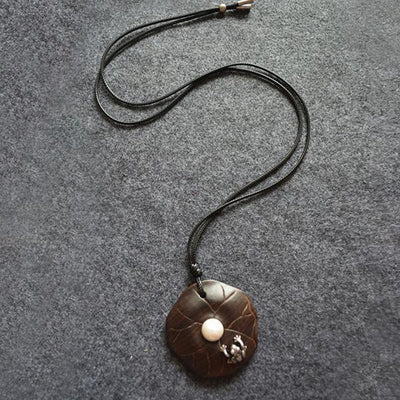 Ebony Wax Rope Women Frog Necklace