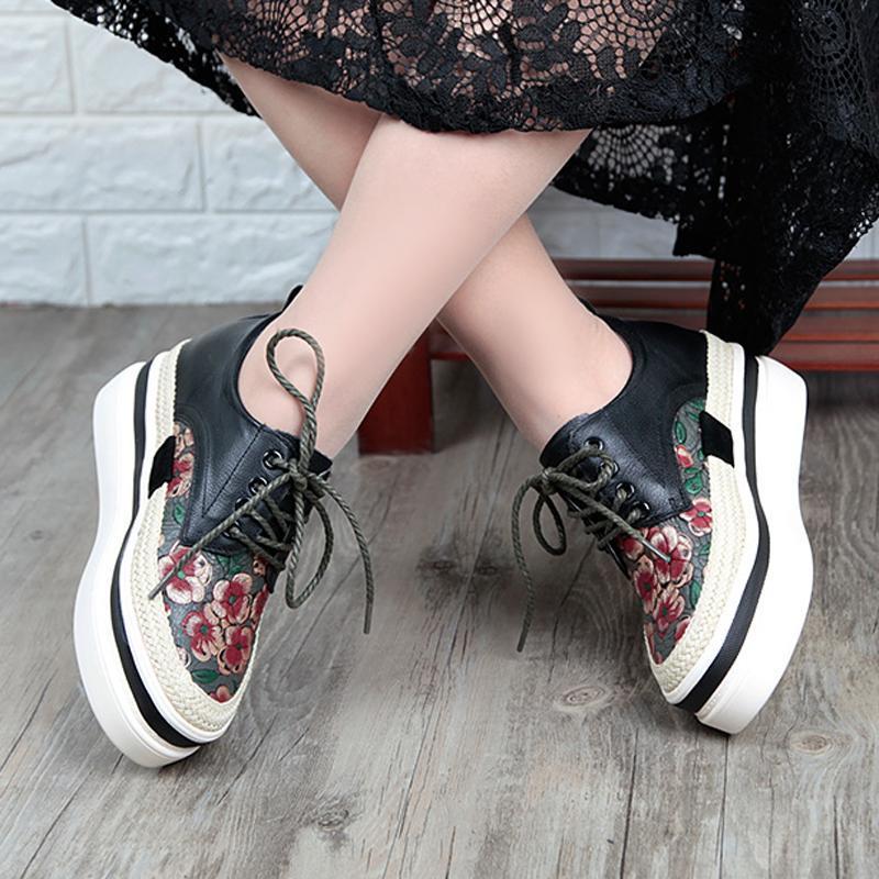 Waterproof Platform Round Toe Flower Leather Paneled Shoes